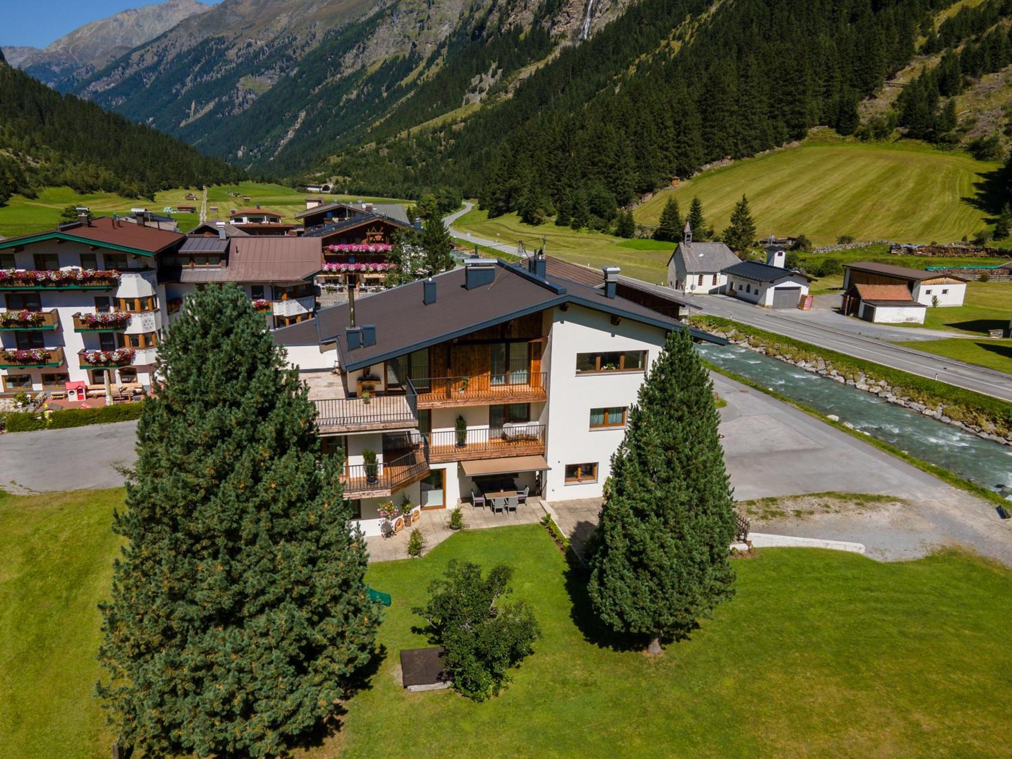 Gletscher-Landhaus Brunnenkogel Sankt Leonhard im Pitztal Bagian luar foto