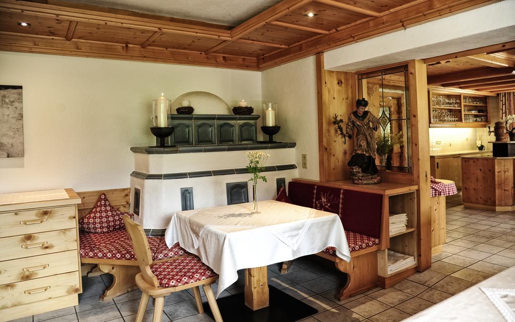 Gletscher-Landhaus Brunnenkogel Sankt Leonhard im Pitztal Bagian luar foto