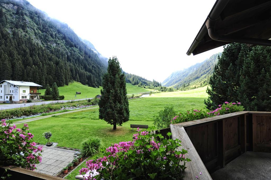 Gletscher-Landhaus Brunnenkogel Sankt Leonhard im Pitztal Bagian luar foto
