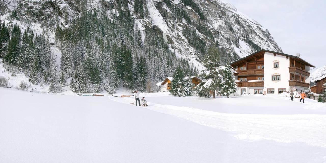 Gletscher-Landhaus Brunnenkogel Sankt Leonhard im Pitztal Bagian luar foto